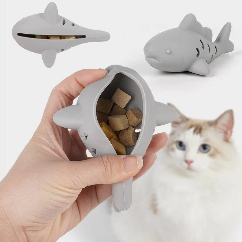 TreatShark™ Interactive Treat & Dental Toy by Scooth Pet
